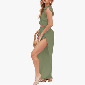 Fancyinn Sage Green women’s 2 piece set size medium